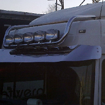 Bara inox proiectoare tavan DAF XF 95 cabina inalta Pret - Cere oferta