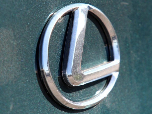 Accesorii Lexus.