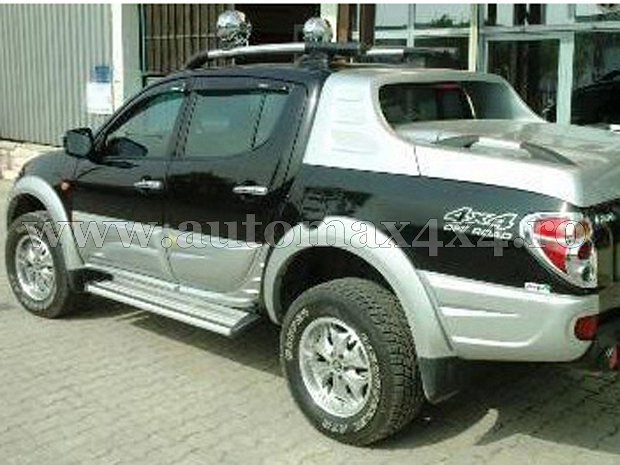 MITSUBISHI L200 TRITON