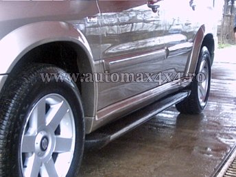 Suzuki Grand Vitara XL7 Prag aluminiu negru PAN01 1 Pret - Cere oferta