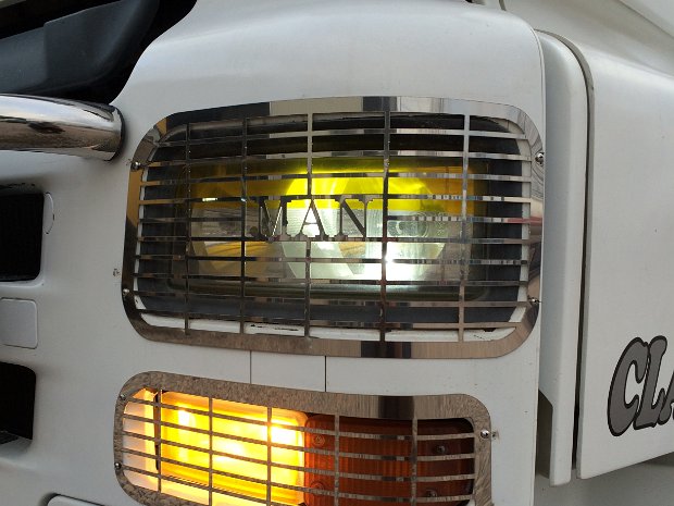 Grila far si proiectoare MAN TGA, MAN TGL