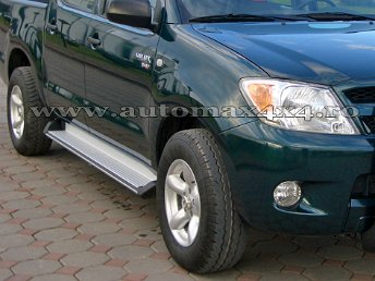 Toyota Hilux Nou Prag aluminiu argintiu PAA02 1 Pret - Cere oferta