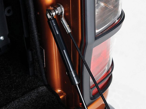 Amortizor usa bena Nissan Navara D23 '14+ NP300